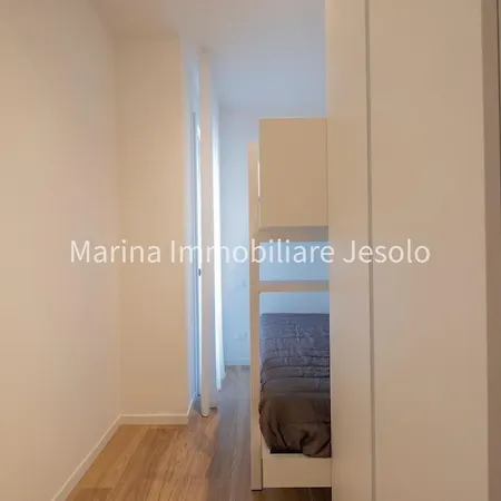 L8 Apartment *
