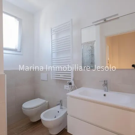 L8 Apartment *